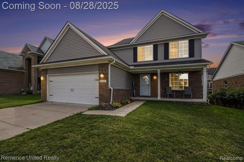 4142 Chase Ridge Ln,  Howell, MI 48843