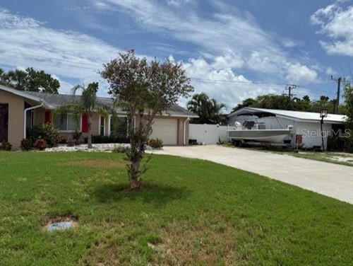 2410 Britannia Rd,  Sarasota, FL 34231