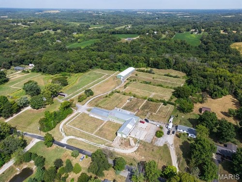 3808 Stanka Ln,  Godfrey, IL 62035