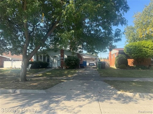 15646 Selwyn St,  Southgate, MI 48195