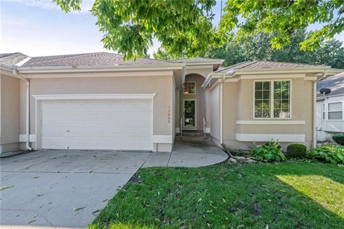 17209 E 44th Street Ct S,  Independence, MO 64055