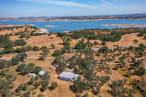 203 Dancie Dr,  Wallace, CA 95254