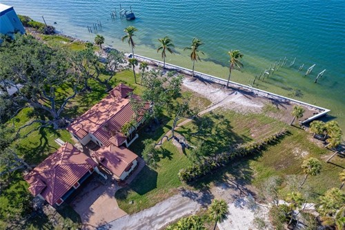 99 W Riverview Ave,  Englewood, FL 34223