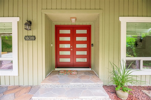 04 Front Door