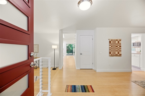 10 Entry Hall