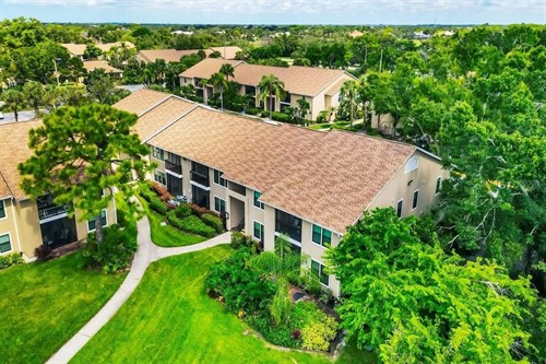 4001 Crockers Lake Blvd # 27,  Sarasota, FL 34238