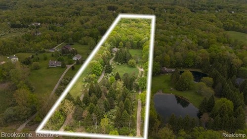 2135 S Hadley Rd,  Ortonville, MI 48462