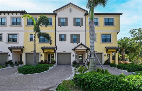 5560 Cannes Cir # 3-106,  Sarasota, FL 34231