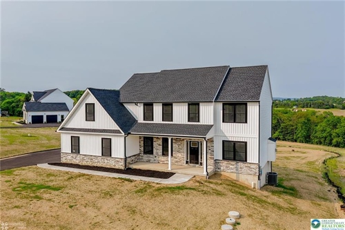 883 Emerald Valley Lane,  Washington Twp, PA 18013
