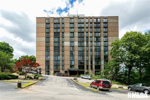1800 7th St Unit 3B,  East Moline, IL 61244