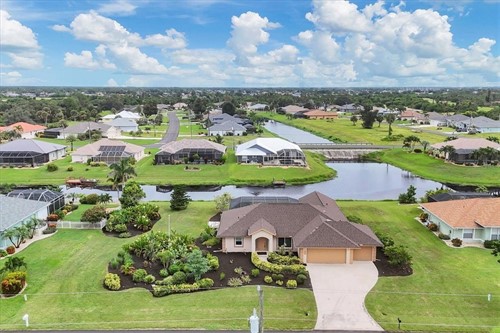 236 White Marsh Ln,  Rotonda West, FL 33947
