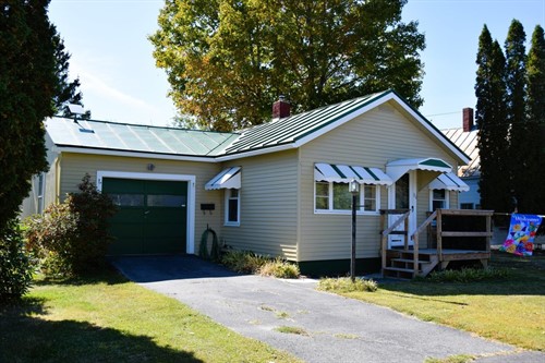 86 Canada Rd,  Moscow, ME 04920