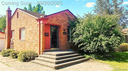 31701 Lamar Dr,  Farmington, MI 48336