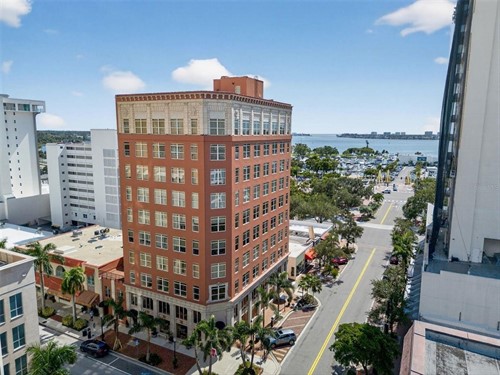 1330 Main St Apt 3,  Sarasota, FL 34236