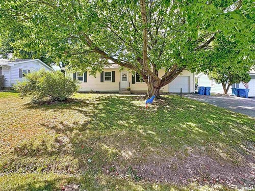 132 E 5th St,  Coal Valley, IL 61240