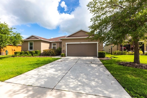 7318 61st St E,  Palmetto, FL 34221