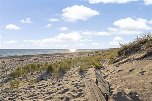 133 Phillips Rd,  Sagamore Beach, MA 02532
