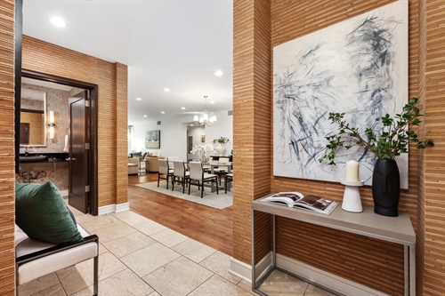 La_Terrasse_Beverly_Hills_447_N_Doheny_Drive_102_Luxury_Condo_Entry_Foyer 
