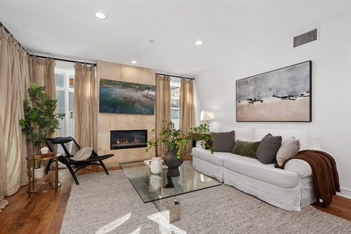La_Terrasse_Beverly_Hills_447_N_Doheny_Drive_102_Luxury_Condo_Living_Room_Fireplace_TV 