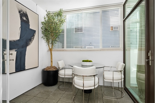 La_Terrasse_Beverly_Hills_447_N_Doheny_Drive_102_Luxury_Condo_Breakfast_Room_Junior_Dining_Home_Office_Flex_Space 
