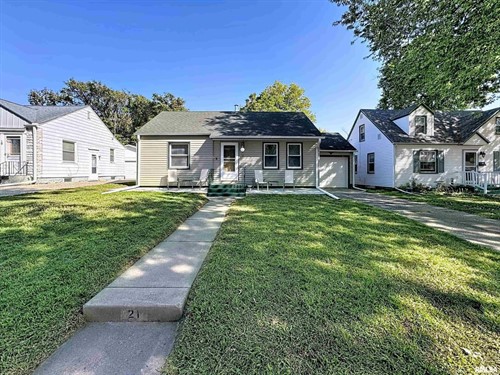 21 Blackhawk Hills Dr,  Rock Island, IL 61201
