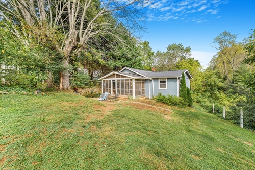127 Jonestown Road,  Asheville, NC 28804