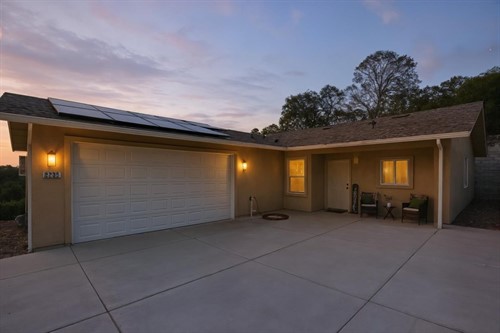 3286 Botfuher Rd,  Valley Springs, CA 95252