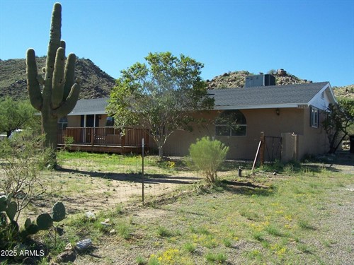25230 S Gold Dollar Rd,  Congress, AZ 85332