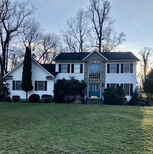 1 Anna Ct,  Stony Point, NY 10980