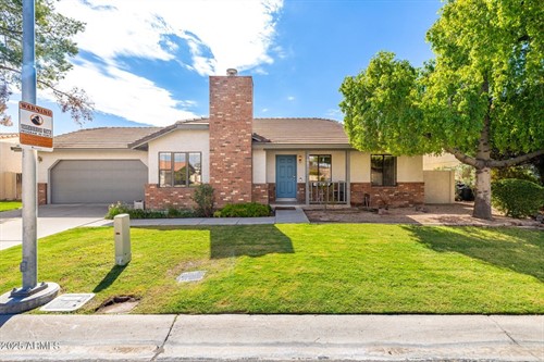 945 E Leeward Ln,  Tempe, AZ 85283