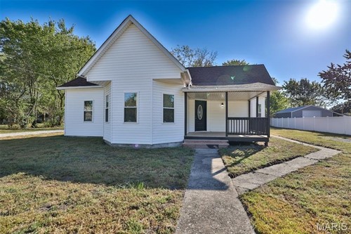 358 N Lincoln St,  Worden, IL 62097