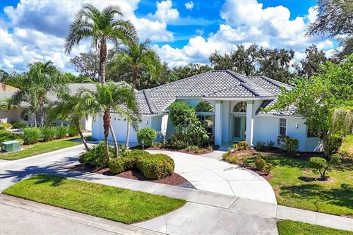 1104 Hoover St,  Nokomis, FL 34275