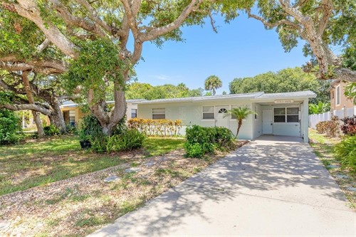822 E 12th Ave,  New Smyrna Beach, FL 32169