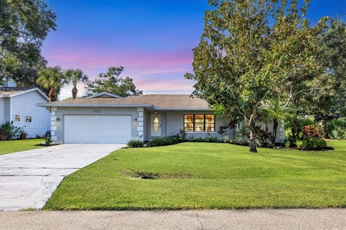 4536 Robin Hood Trl W,  Sarasota, FL 34232