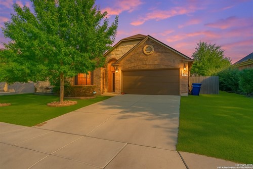 104 Dykes Ln,  Cibolo, TX 78108