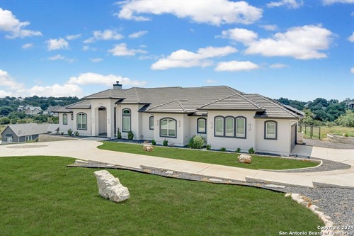 1356 Bordeaux Ln,  New Braunfels, TX 78132