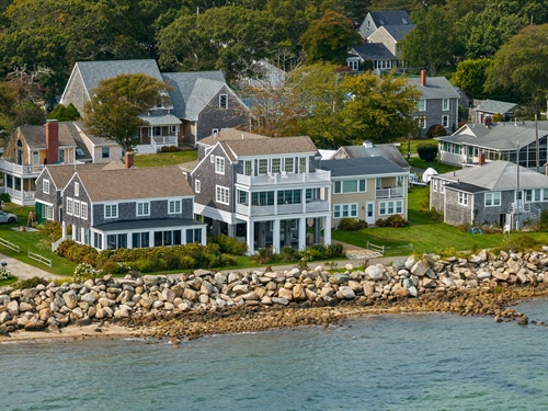 11 Bay Road,  Mattapoisett, MA 02739
