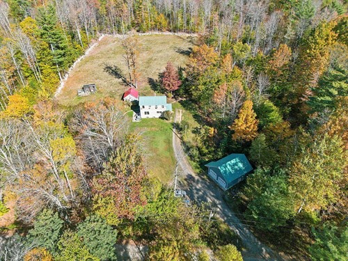 331 Beans Corner Rd,  New Sharon, ME 04955