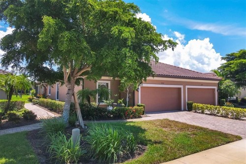 8248 Varenna Dr,  Sarasota, FL 34231