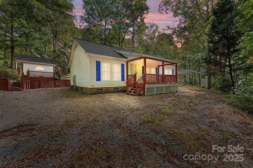 38692 Smokeridge Rd, New London, NC 28127
