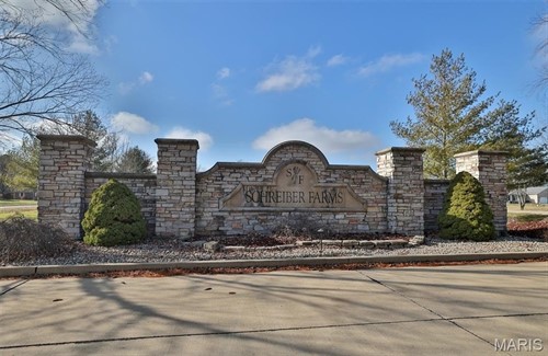 107 Gabrielle Cir,  Bethalto, IL 62010