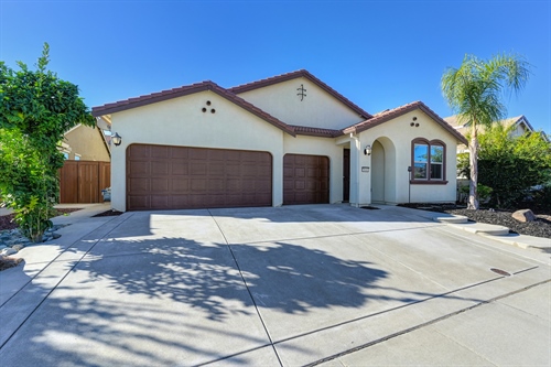 5049 Wood Way,  Roseville, CA 95747