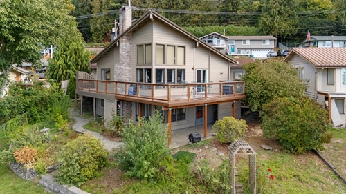 21426 81st Ave NW,  Stanwood, WA 98292