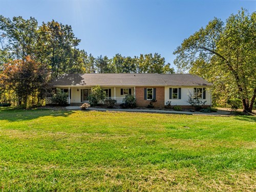 704 Jericho Rd,  Ona, WV 25545