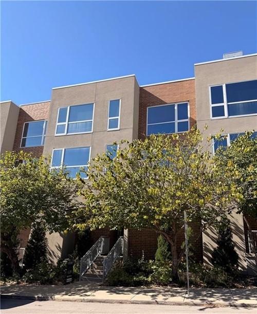 1607 Summit St Unit G1, Kansas City, MO 64108