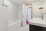 Ensuite Jack and Jill Primary Bathroom