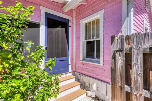 2913 Gulf Dr,  Holmes Beach, FL 34217