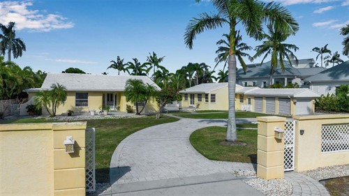 369 S Polk Dr,  Sarasota, FL 34236