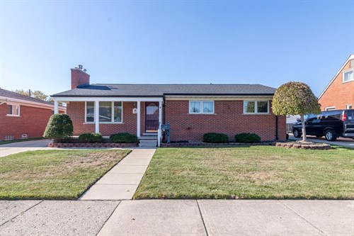 7847 N Henry Ruff Rd, Westland, MI 48185