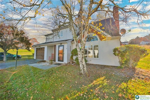 319 W Windsor Road, Chestnuthill Twp, PA 18353